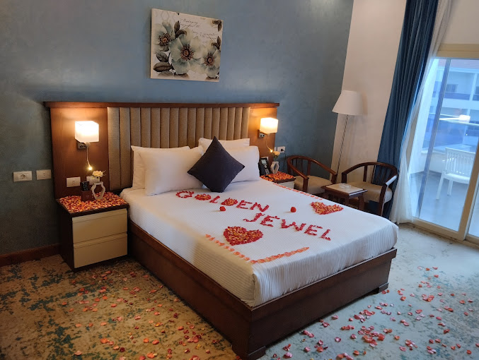 luxurious plan 10 golden jewel